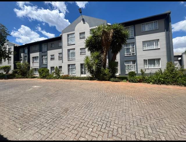 3 BEDROOM APARTMENT FOR SALE IN WELTEVREDEN PARK